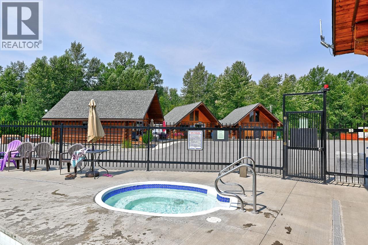 17 Osprey Lane, Lee Creek, British Columbia  V0E 1M4 - Photo 35 - 10374803