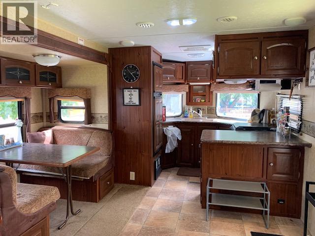 17 Osprey Lane, Lee Creek, British Columbia  V0E 1M4 - Photo 6 - 10374803