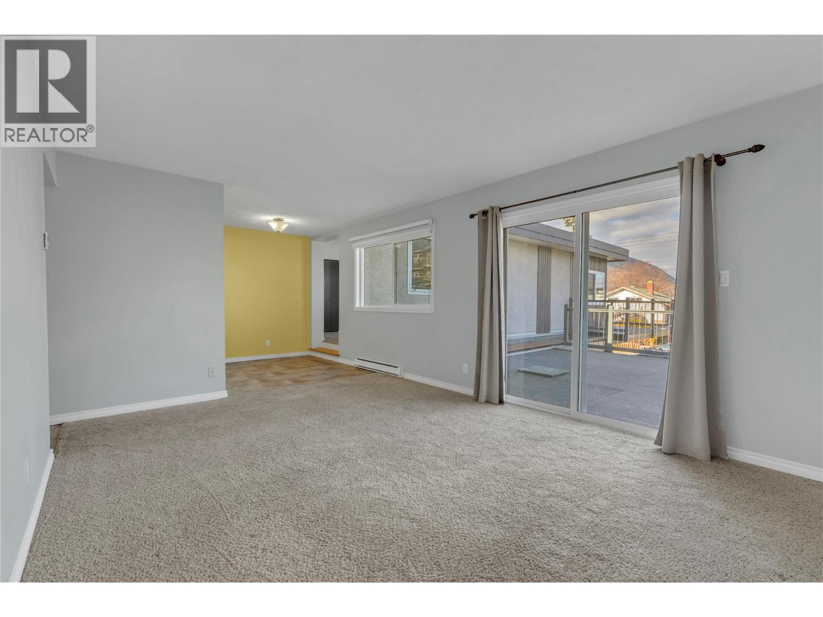 328 Nanaimo Avenue W, Penticton, British Columbia  V2A 1N7 - Photo 11 - 10375800