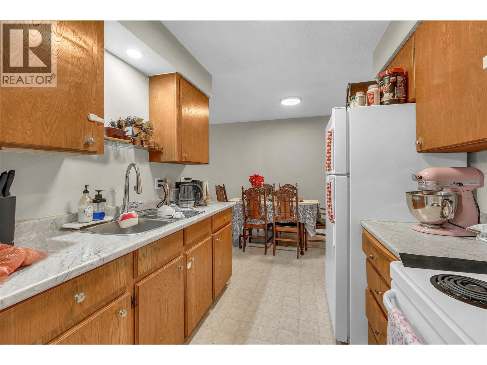 328 Nanaimo Avenue W, Penticton, British Columbia  V2A 1N7 - Photo 13 - 10375800