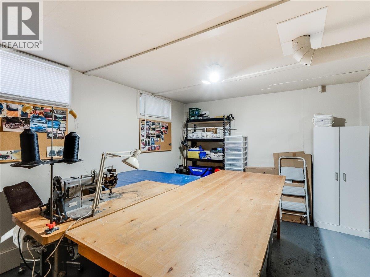 1911 Second Avenue, Trail, British Columbia  V1R 1N1 - Photo 21 - 10375858