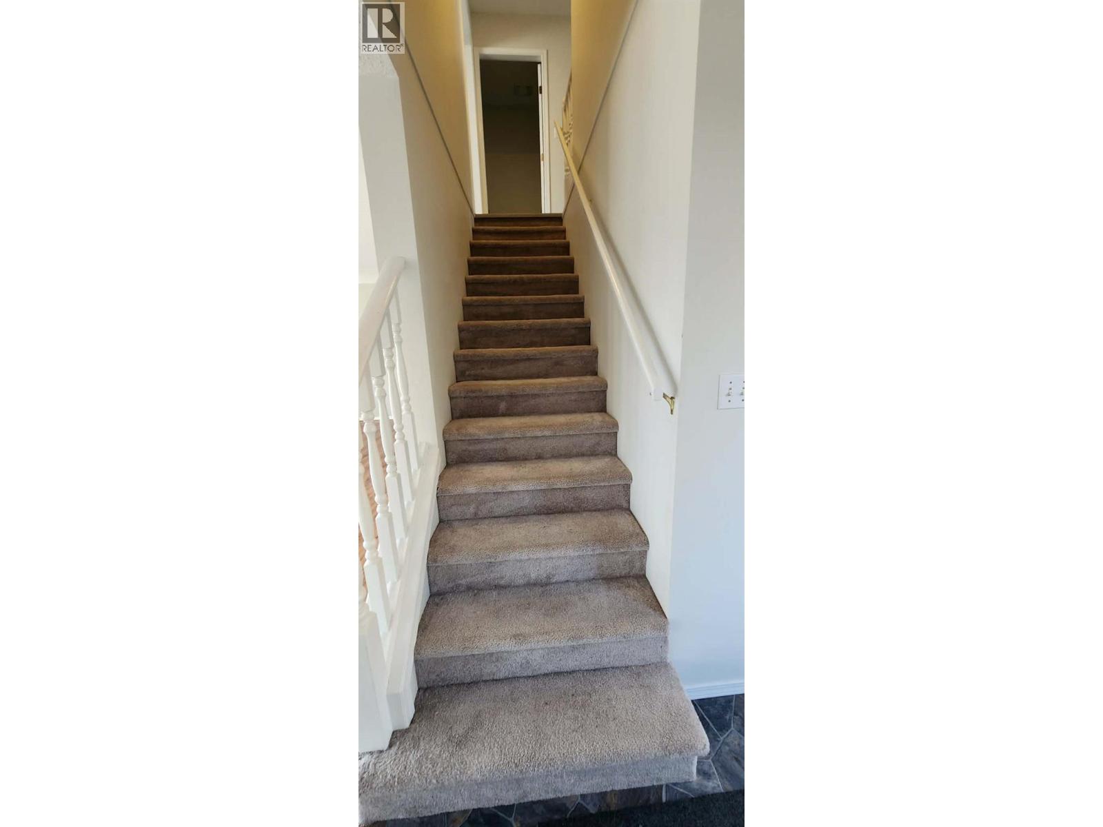 2110 Park Avenue, Lumby, British Columbia  V0E 2G0 - Photo 10 - 10375863