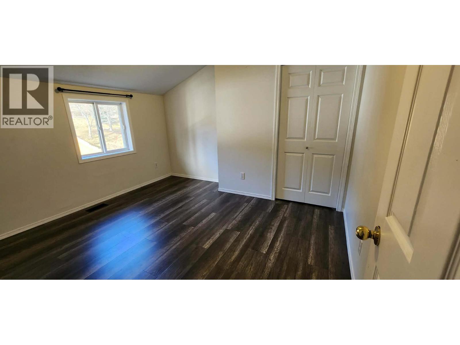 2110 Park Avenue, Lumby, British Columbia  V0E 2G0 - Photo 13 - 10375863