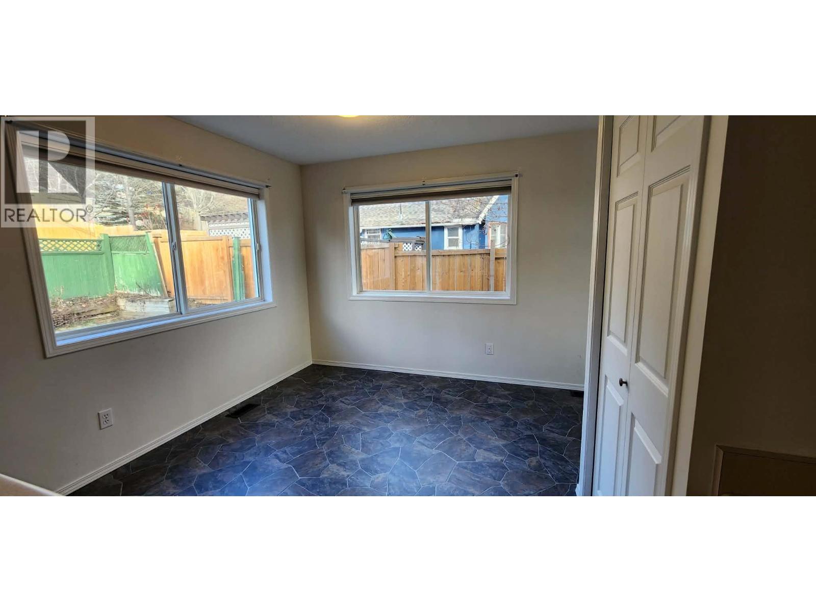 2110 Park Avenue, Lumby, British Columbia  V0E 2G0 - Photo 14 - 10375863