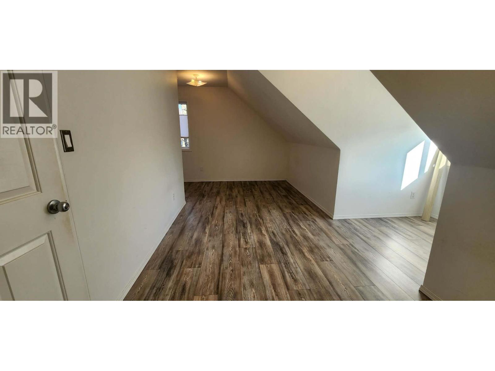 2110 Park Avenue, Lumby, British Columbia  V0E 2G0 - Photo 20 - 10375863