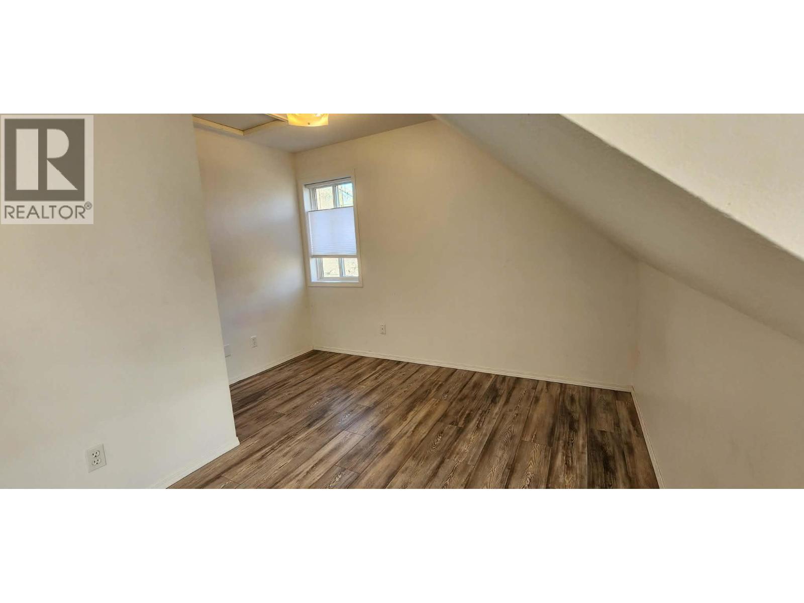 2110 Park Avenue, Lumby, British Columbia  V0E 2G0 - Photo 22 - 10375863