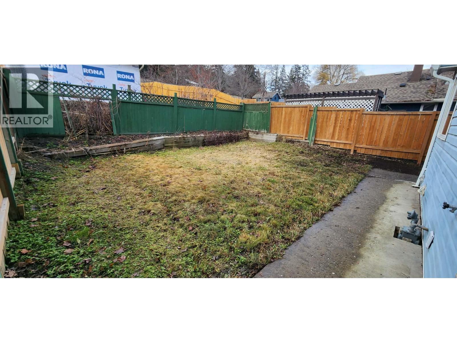 2110 Park Avenue, Lumby, British Columbia  V0E 2G0 - Photo 29 - 10375863