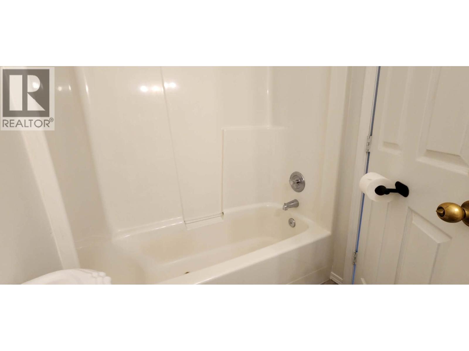 2110 Park Avenue, Lumby, British Columbia  V0E 2G0 - Photo 31 - 10375863