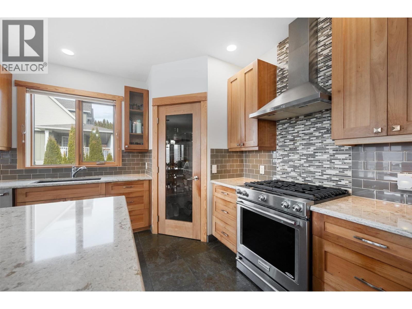 2765 Winifred Road, Naramata, British Columbia  V0H 1N1 - Photo 5 - 10375308