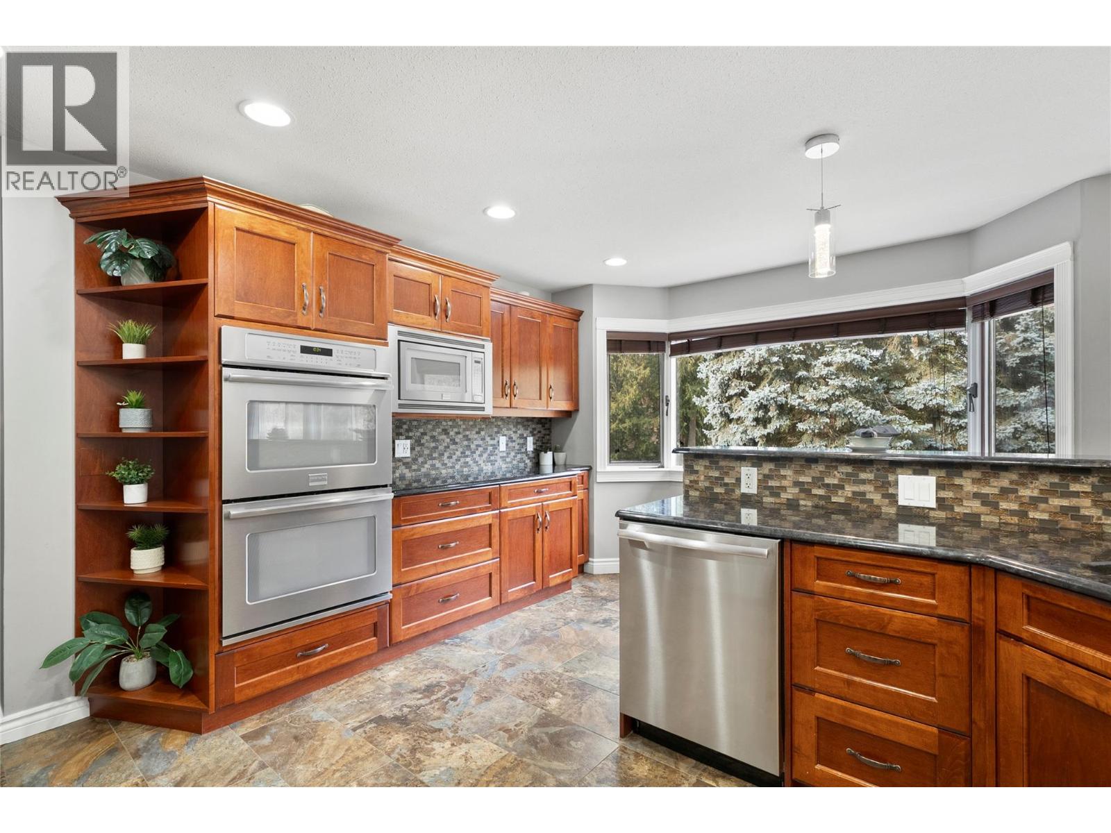 2746 Balmoral Road, Blind Bay, British Columbia  V0E 1H1 - Photo 29 - 10374879