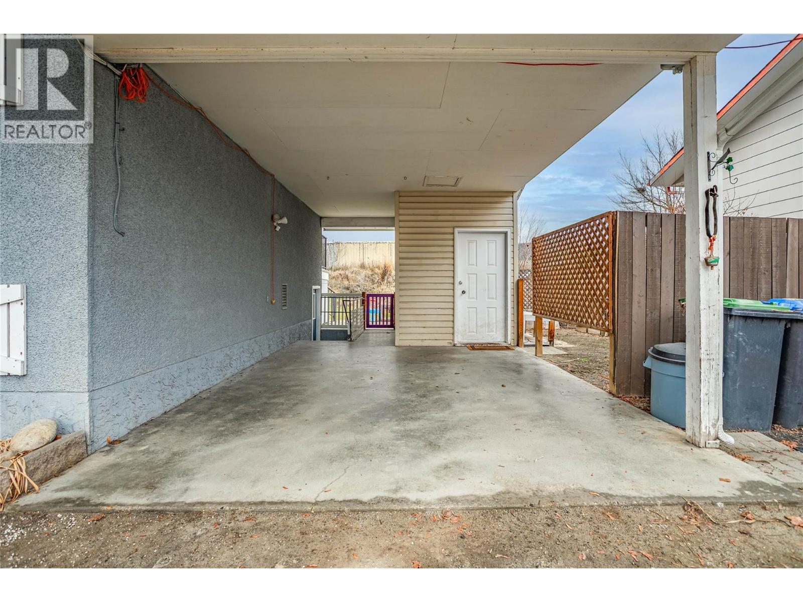 1005 Mitchell Road, Kelowna, British Columbia  V1X 3W7 - Photo 33 - 10375804