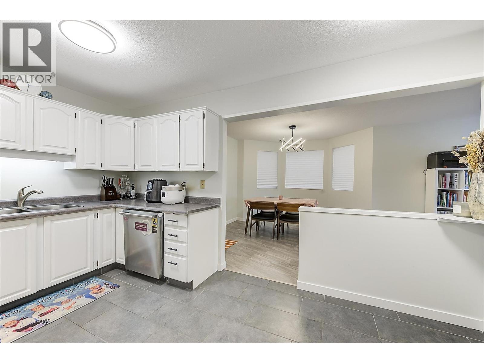 1534 Lawrence Avenue Unit# 203, Kelowna, British Columbia  V1Y 6M8 - Photo 7 - 10375568