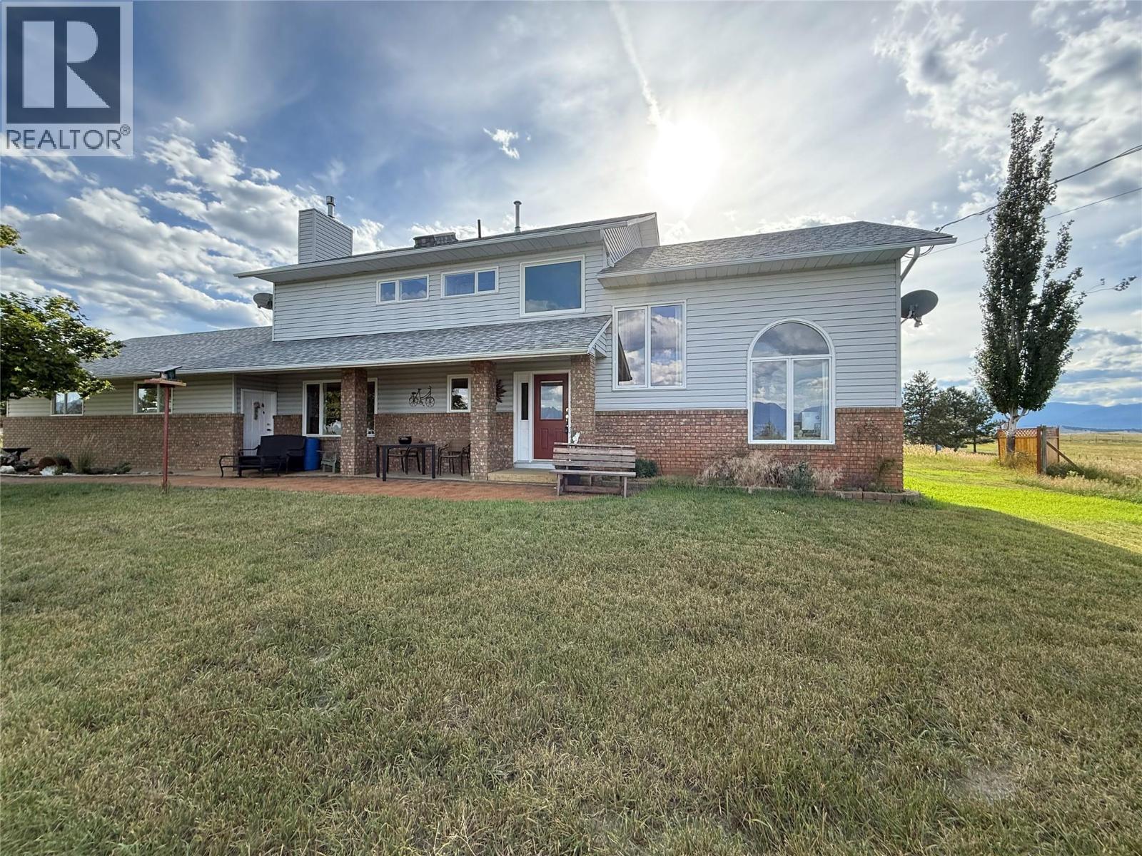 9617 Clearview Road, Cranbrook, British Columbia  V1C 7E2 - Photo 5 - 10375525