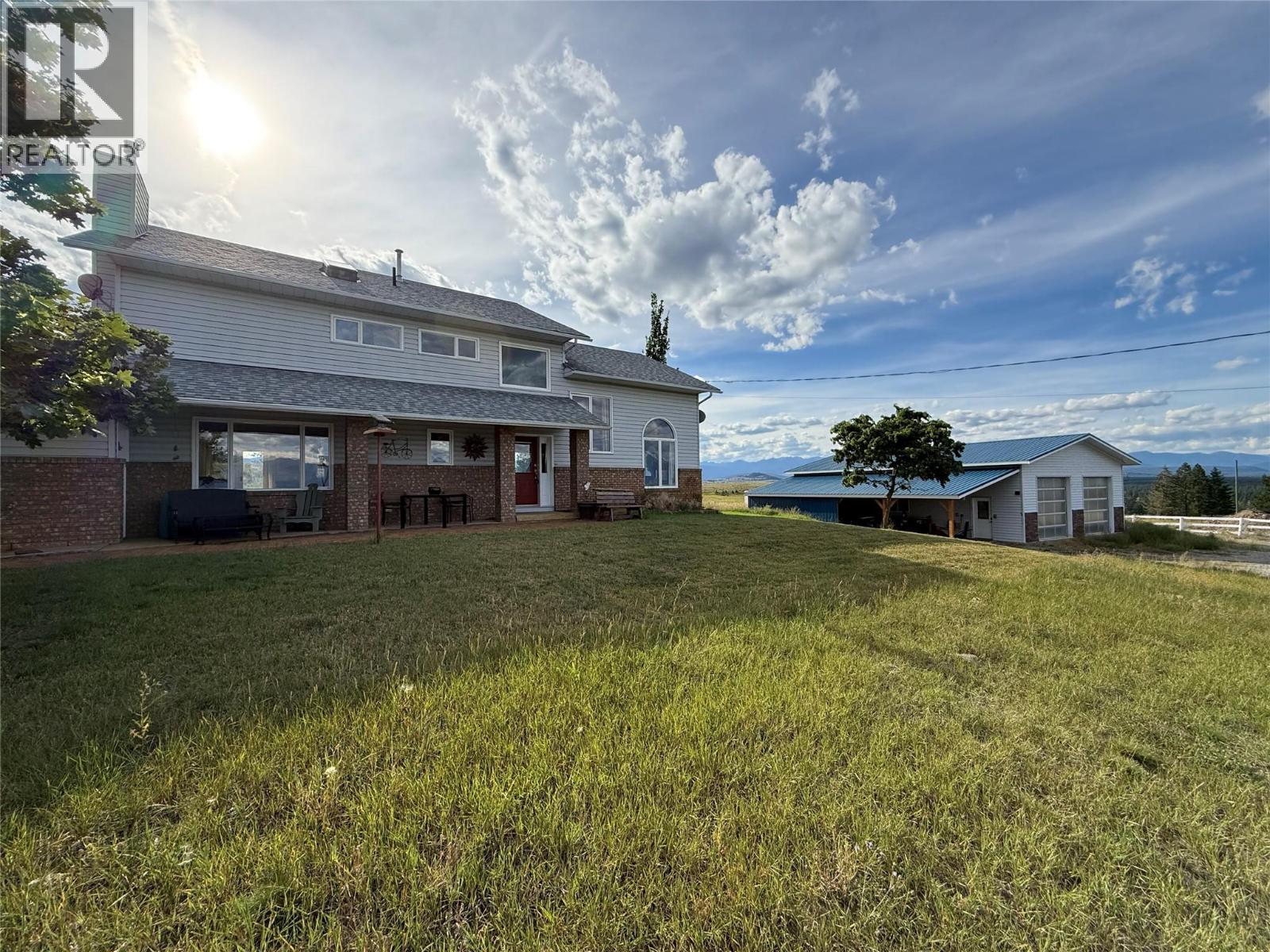 9617 Clearview Road, Cranbrook, British Columbia  V1C 7E2 - Photo 6 - 10375525