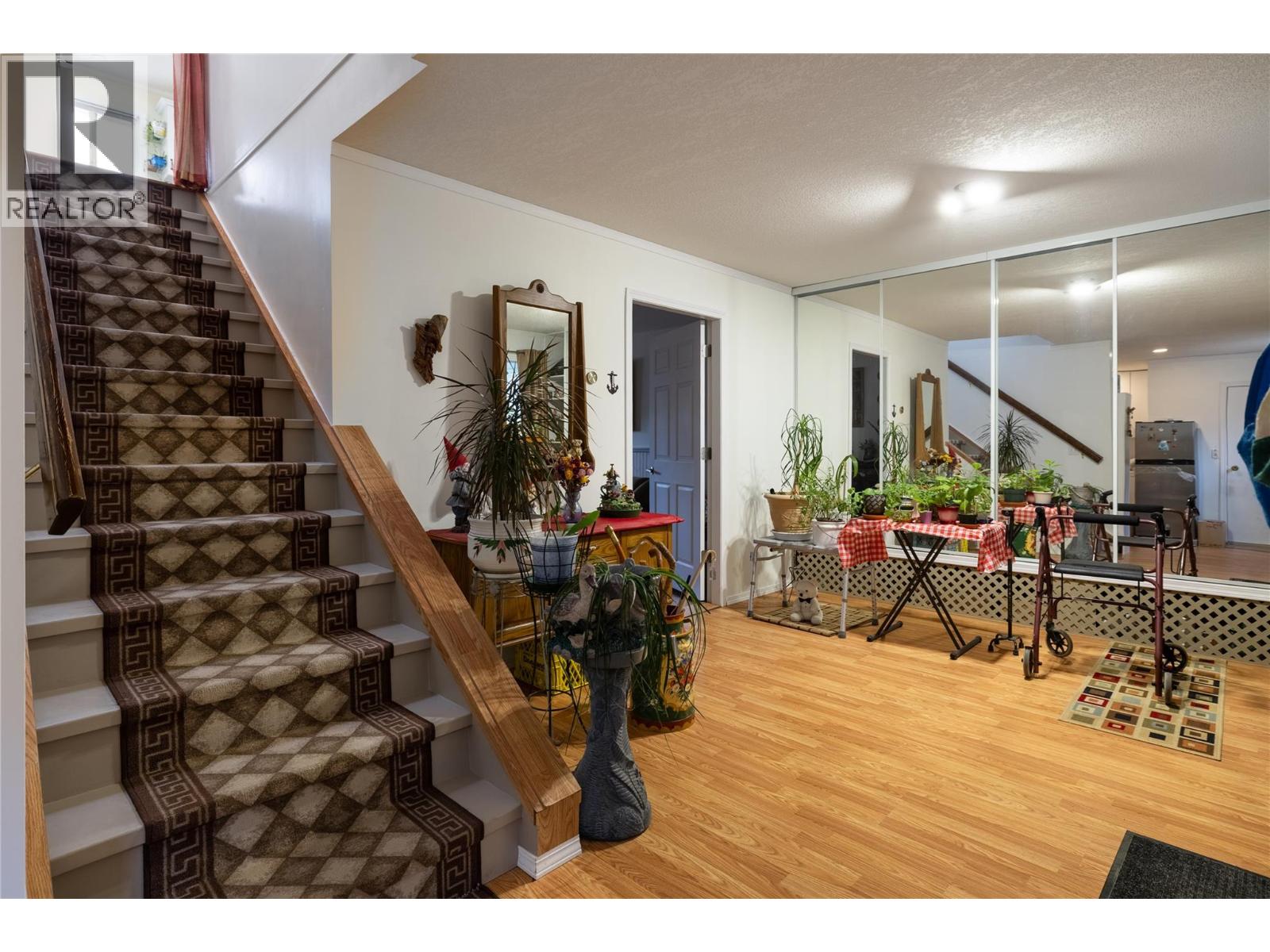 6292 Stickle Road, Vernon, British Columbia  V1B 3R2 - Photo 15 - 10375900