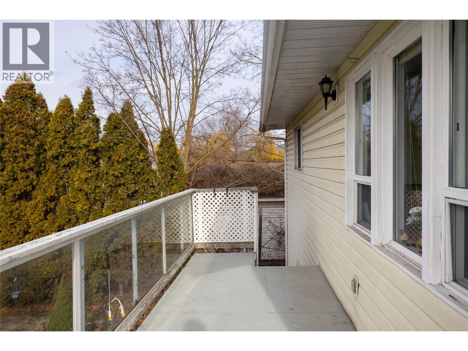 6292 Stickle Road, Vernon, British Columbia  V1B 3R2 - Photo 26 - 10375900