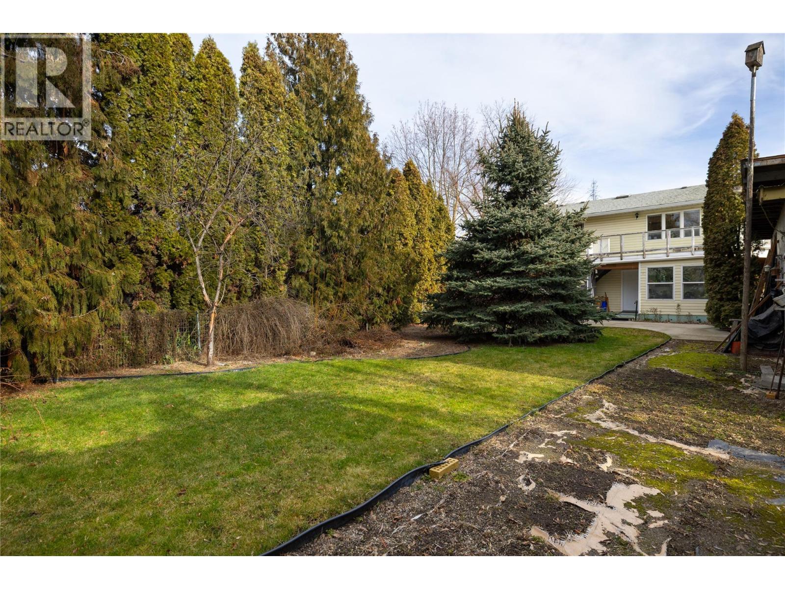 6292 Stickle Road, Vernon, British Columbia  V1B 3R2 - Photo 5 - 10375900