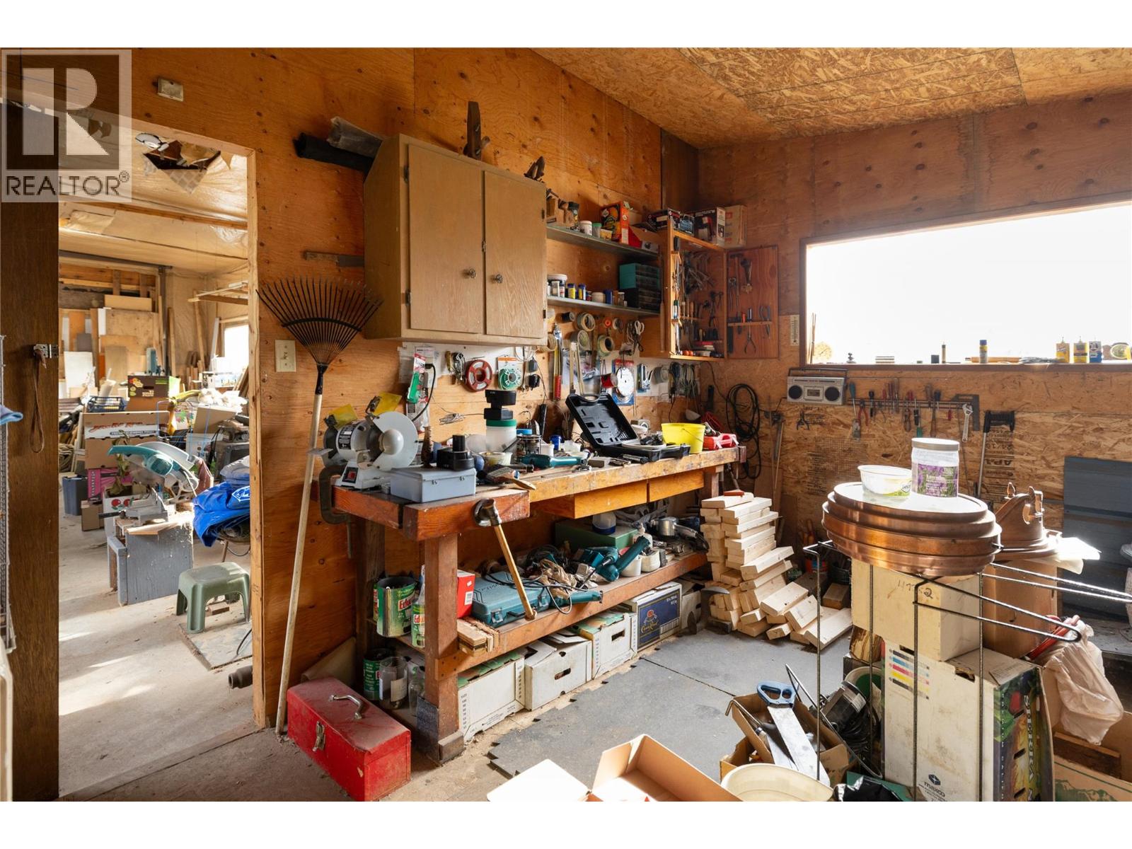 6292 Stickle Road, Vernon, British Columbia  V1B 3R2 - Photo 58 - 10375900