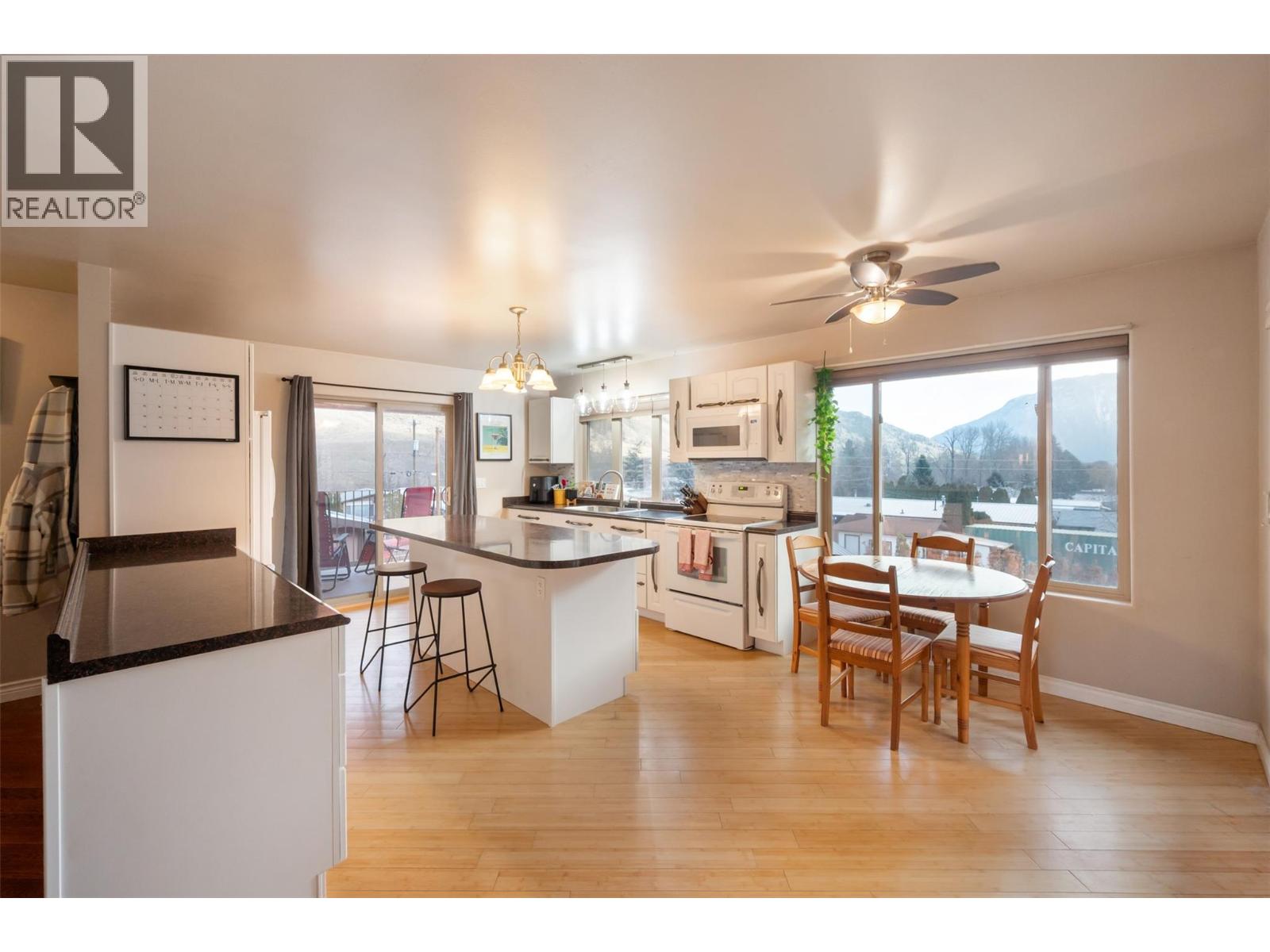 1436 Main Street, Keremeos, British Columbia  V0X 1N6 - Photo 12 - 10375895