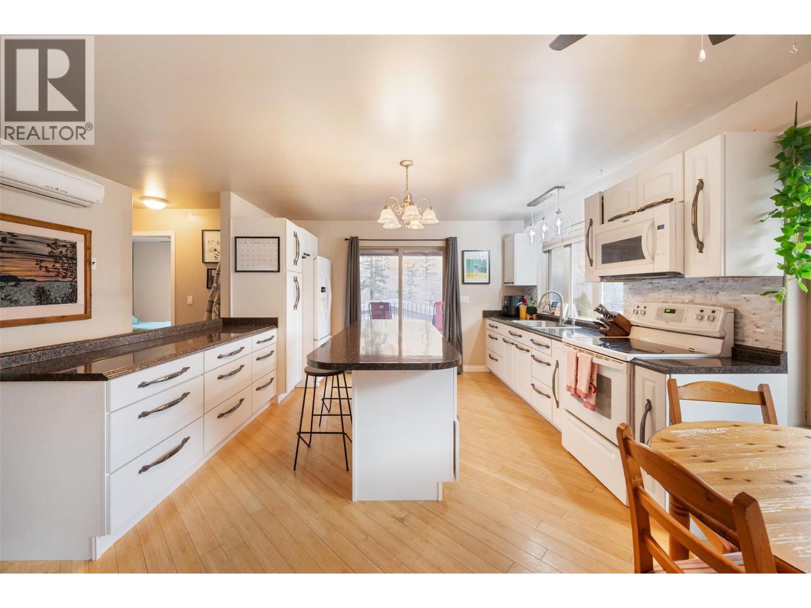 1436 Main Street, Keremeos, British Columbia  V0X 1N6 - Photo 13 - 10375895