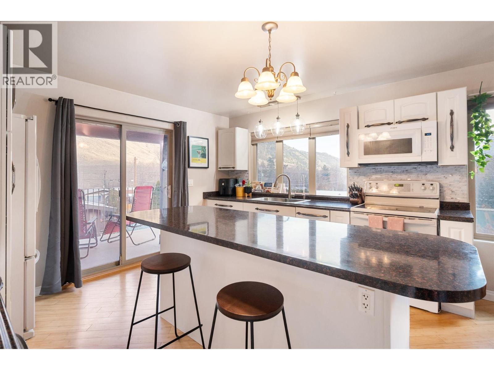 1436 Main Street, Keremeos, British Columbia  V0X 1N6 - Photo 14 - 10375895