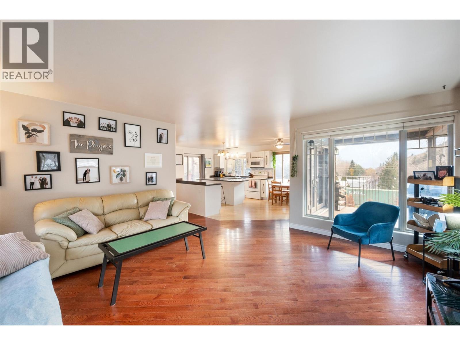 1436 Main Street, Keremeos, British Columbia  V0X 1N6 - Photo 9 - 10375895