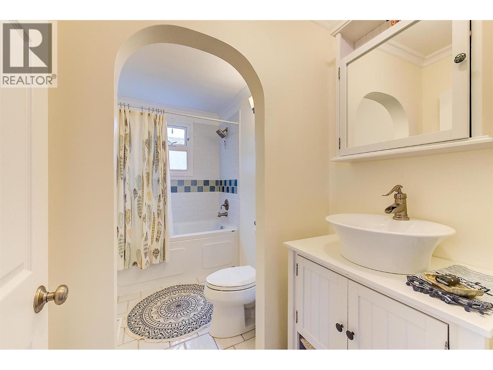 640 Roanoke Avenue, Kelowna, British Columbia  V1Y 7K8 - Photo 23 - 10375866