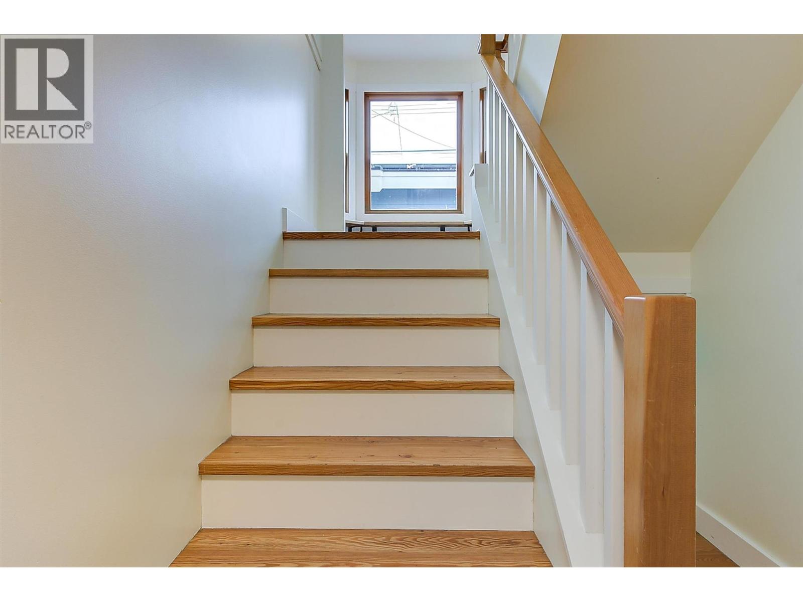 640 Roanoke Avenue, Kelowna, British Columbia  V1Y 7K8 - Photo 40 - 10375866