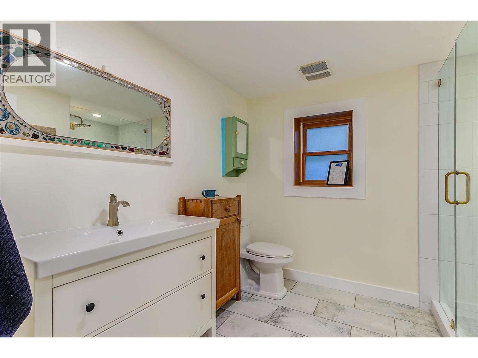 640 Roanoke Avenue, Kelowna, British Columbia  V1Y 7K8 - Photo 44 - 10375866