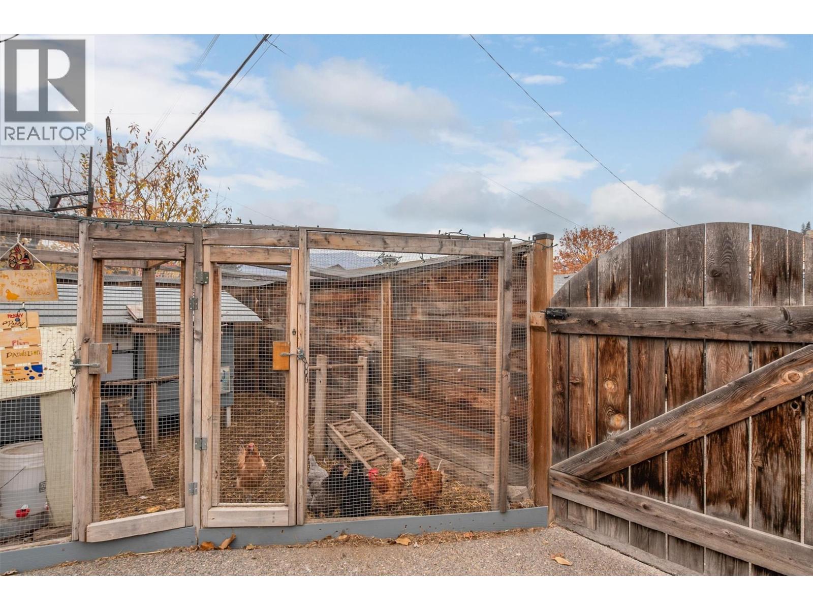 640 Roanoke Avenue, Kelowna, British Columbia  V1Y 7K8 - Photo 61 - 10375866