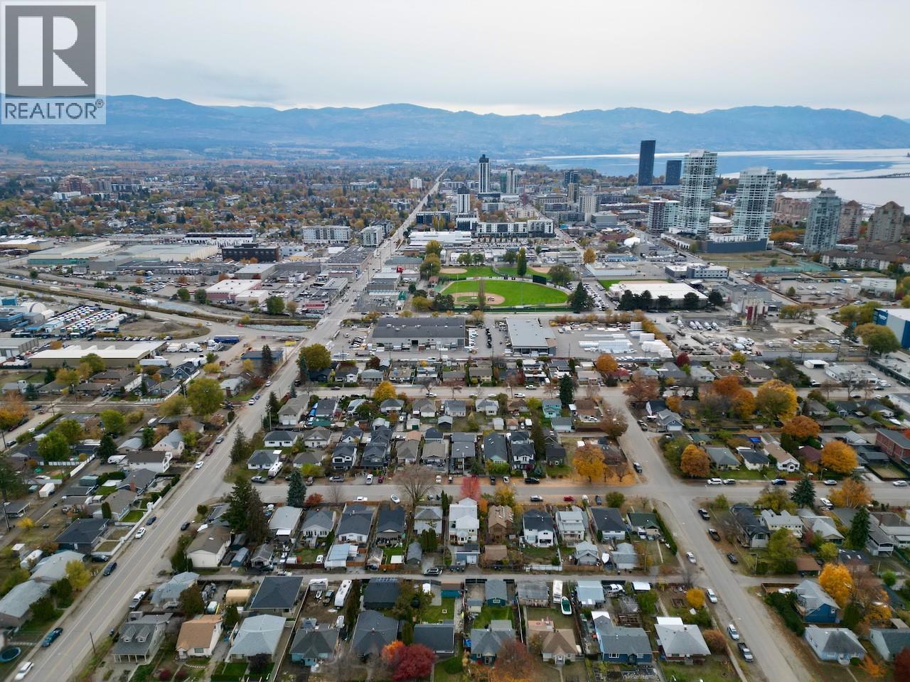 640 Roanoke Avenue, Kelowna, British Columbia  V1Y 7K8 - Photo 69 - 10375866