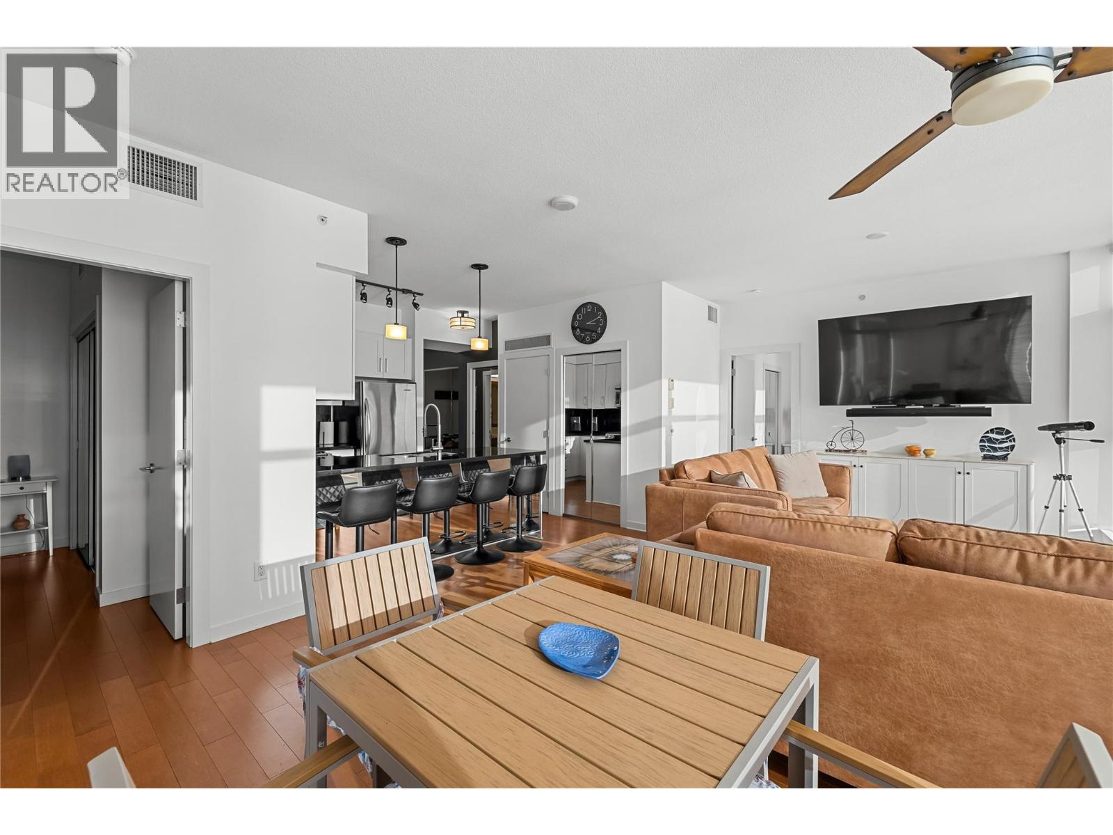 1075 Sunset Drive Unit# 2107, Kelowna, British Columbia  V1Y 9Y9 - Photo 11 - 10375719