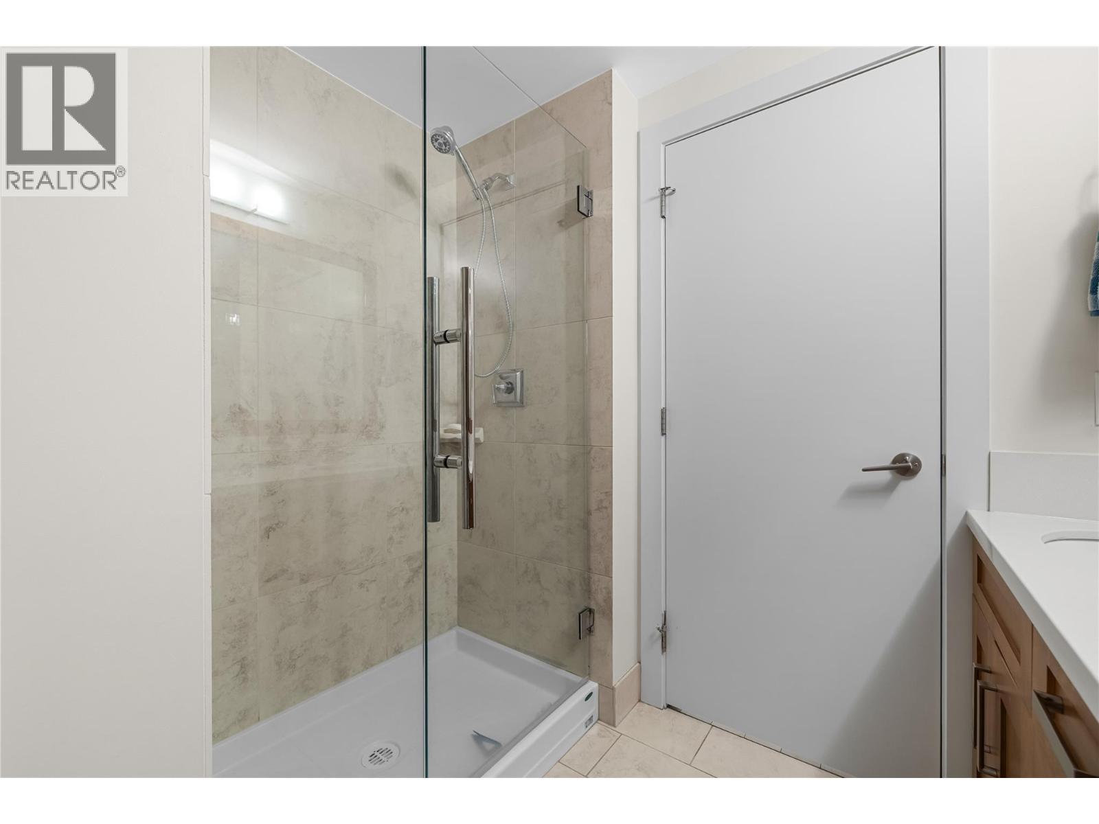 1075 Sunset Drive Unit# 2107, Kelowna, British Columbia  V1Y 9Y9 - Photo 29 - 10375719