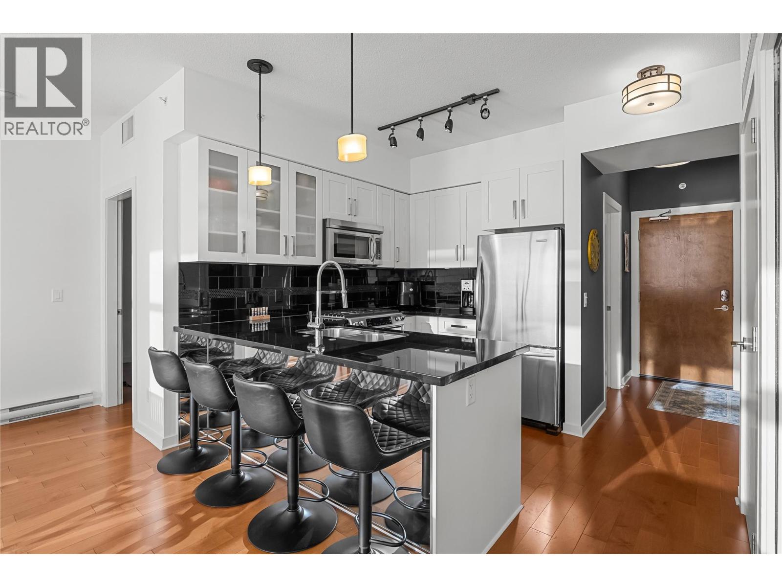 1075 Sunset Drive Unit# 2107, Kelowna, British Columbia  V1Y 9Y9 - Photo 7 - 10375719