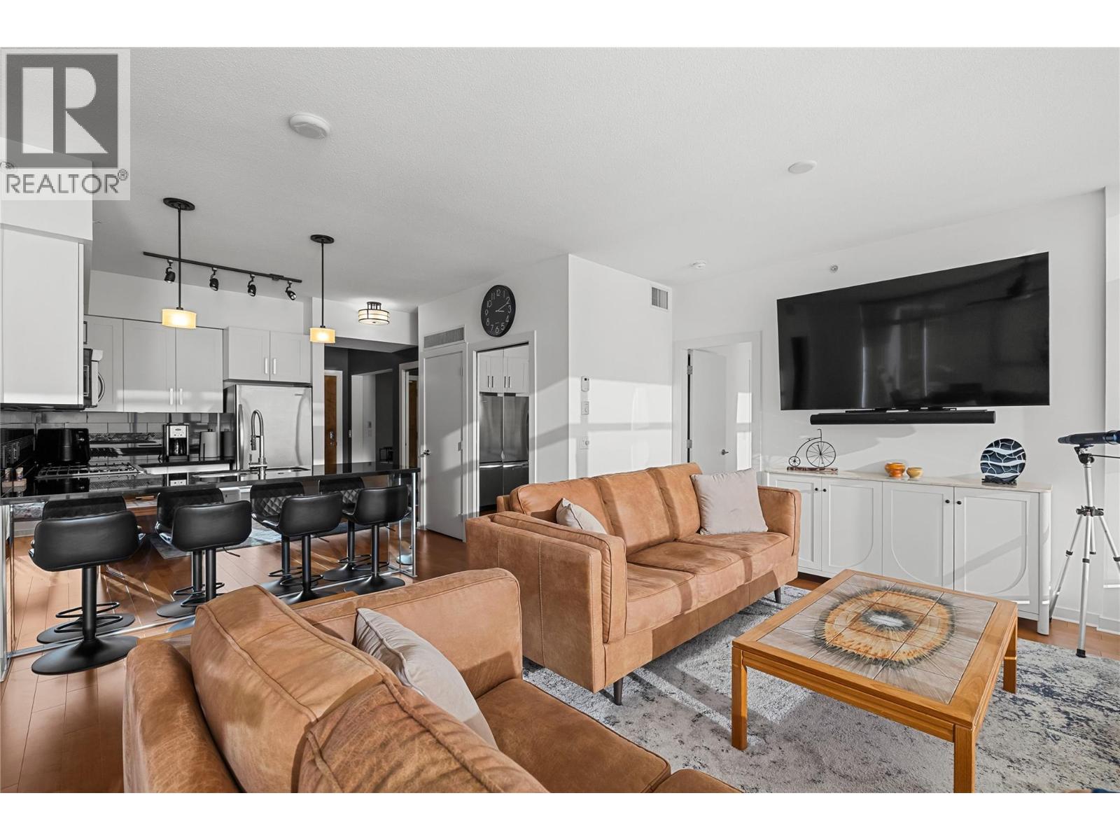 1075 Sunset Drive Unit# 2107, Kelowna, British Columbia  V1Y 9Y9 - Photo 9 - 10375719