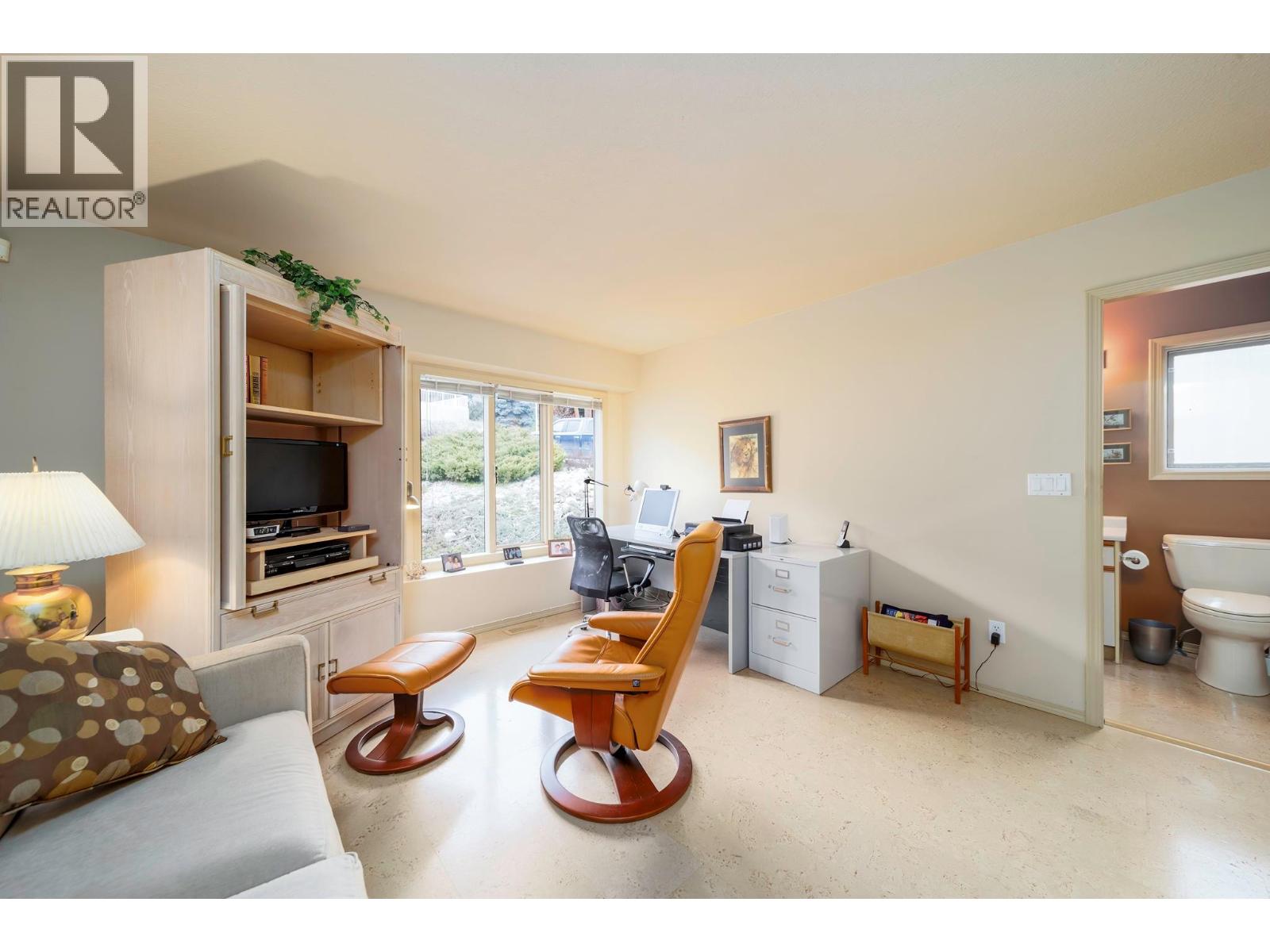 933 Purcell Drive, Kelowna, British Columbia  V1V 1N8 - Photo 11 - 10375532