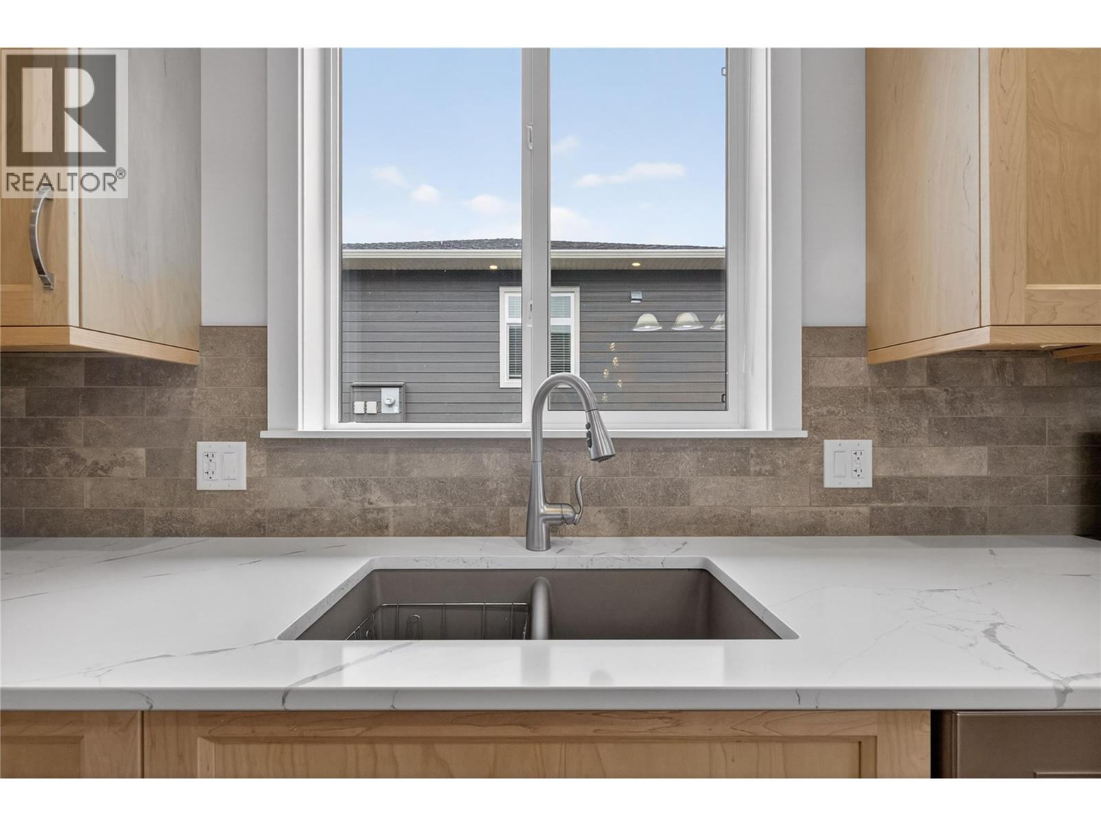 2715 Golf Course Drive Unit# #6, Blind Bay, British Columbia  V0E 1H1 - Photo 25 - 10375170