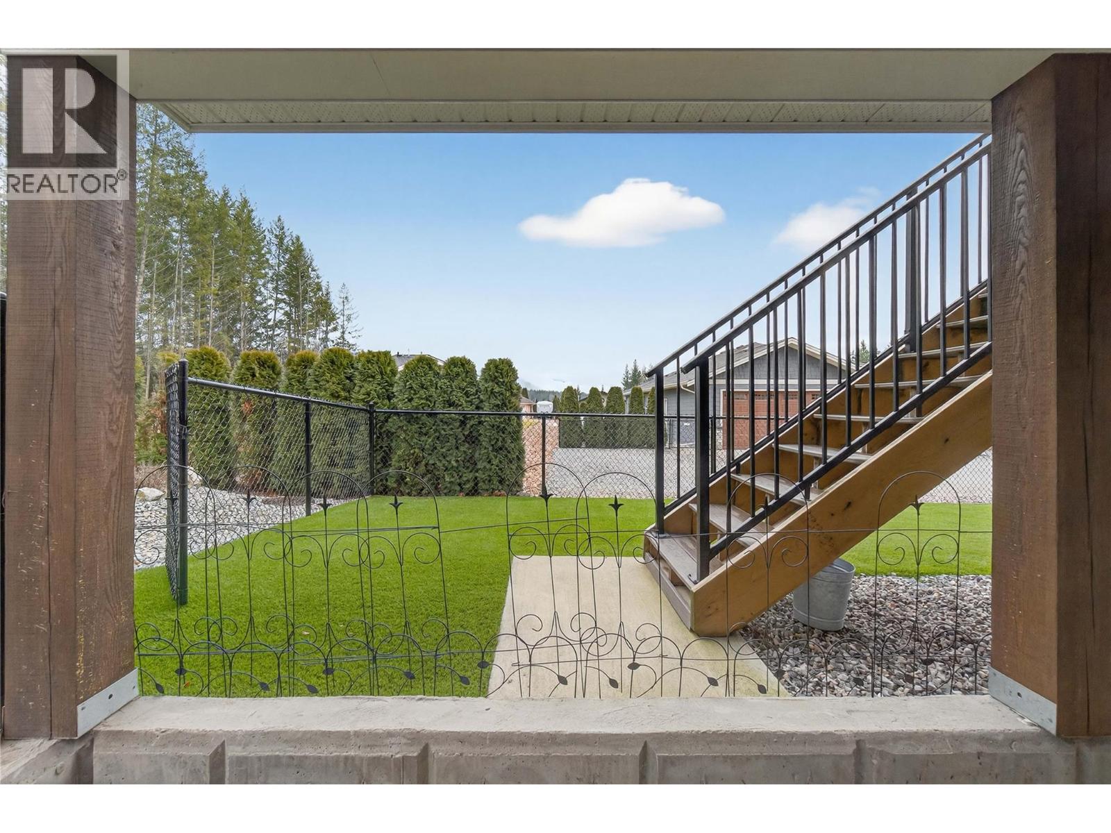 2715 Golf Course Drive Unit# #6, Blind Bay, British Columbia  V0E 1H1 - Photo 57 - 10375170