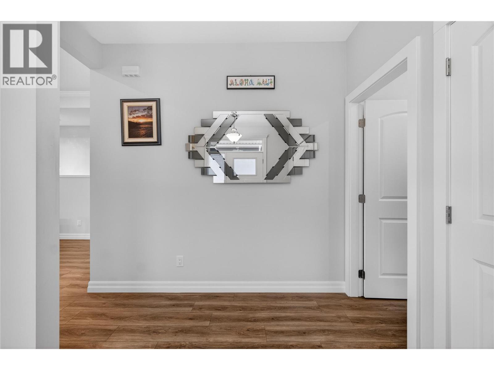 2715 Golf Course Drive Unit# #6, Blind Bay, British Columbia  V0E 1H1 - Photo 6 - 10375170