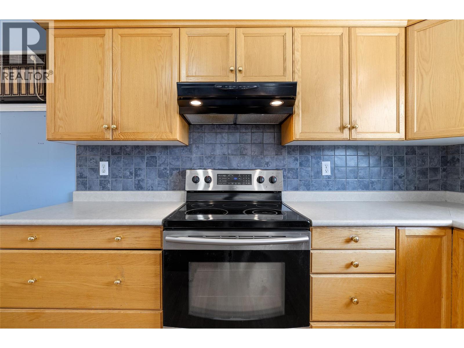 7114 Goshawk Road, Kelowna, British Columbia  V1P 1H9 - Photo 12 - 10375742