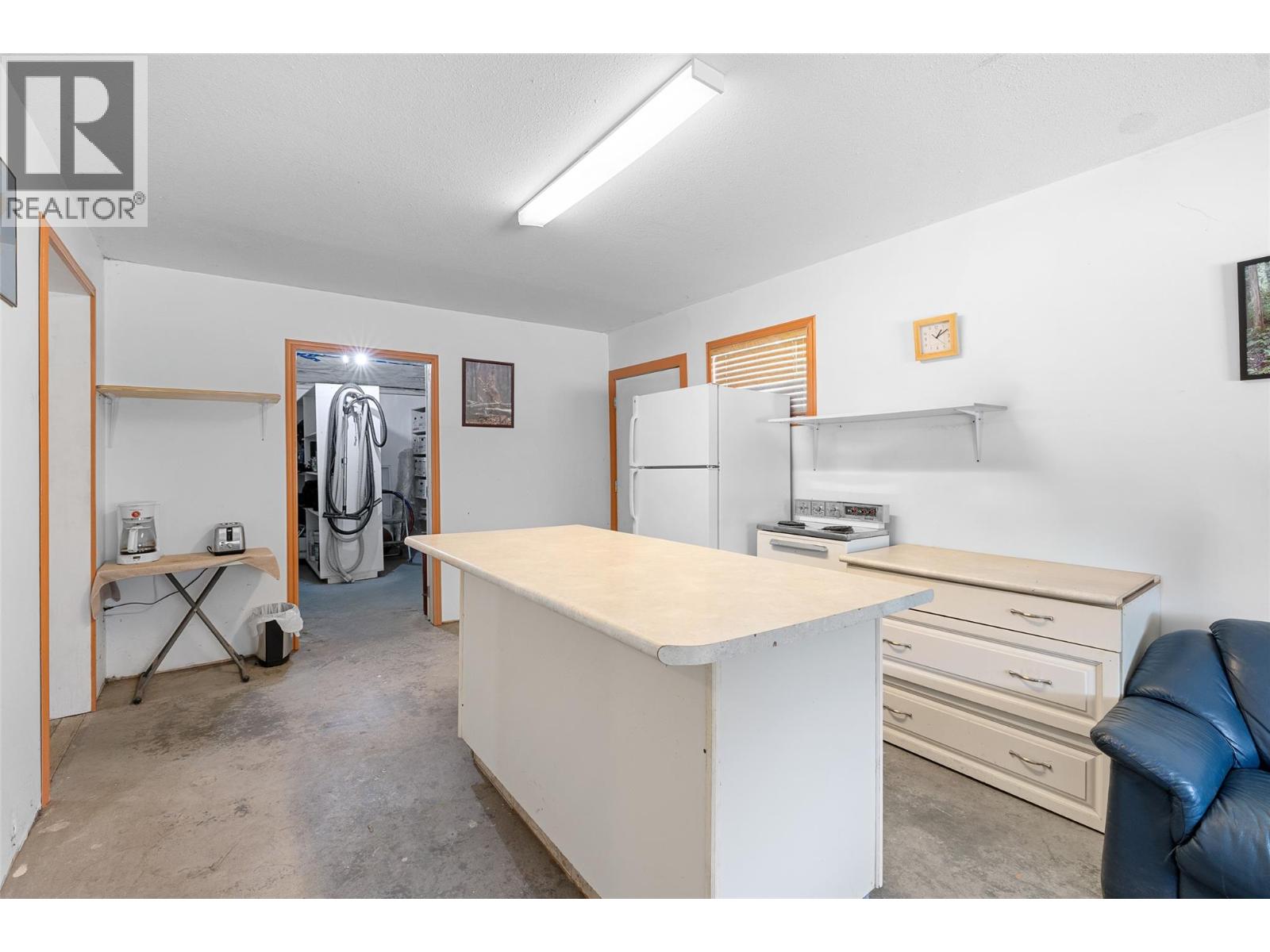 7114 Goshawk Road, Kelowna, British Columbia  V1P 1H9 - Photo 29 - 10375742