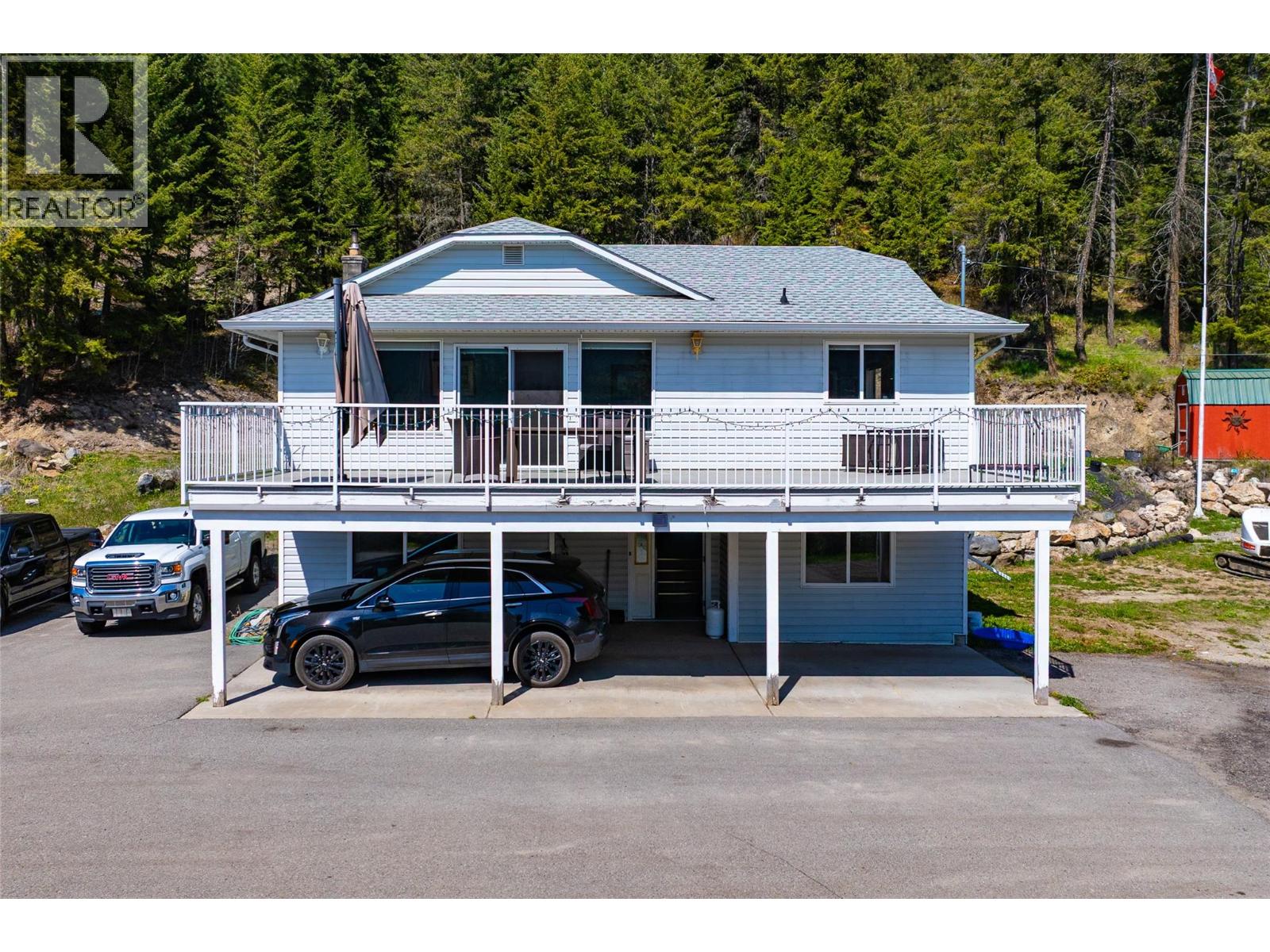7114 Goshawk Road, Kelowna, British Columbia  V1P 1H9 - Photo 3 - 10375742