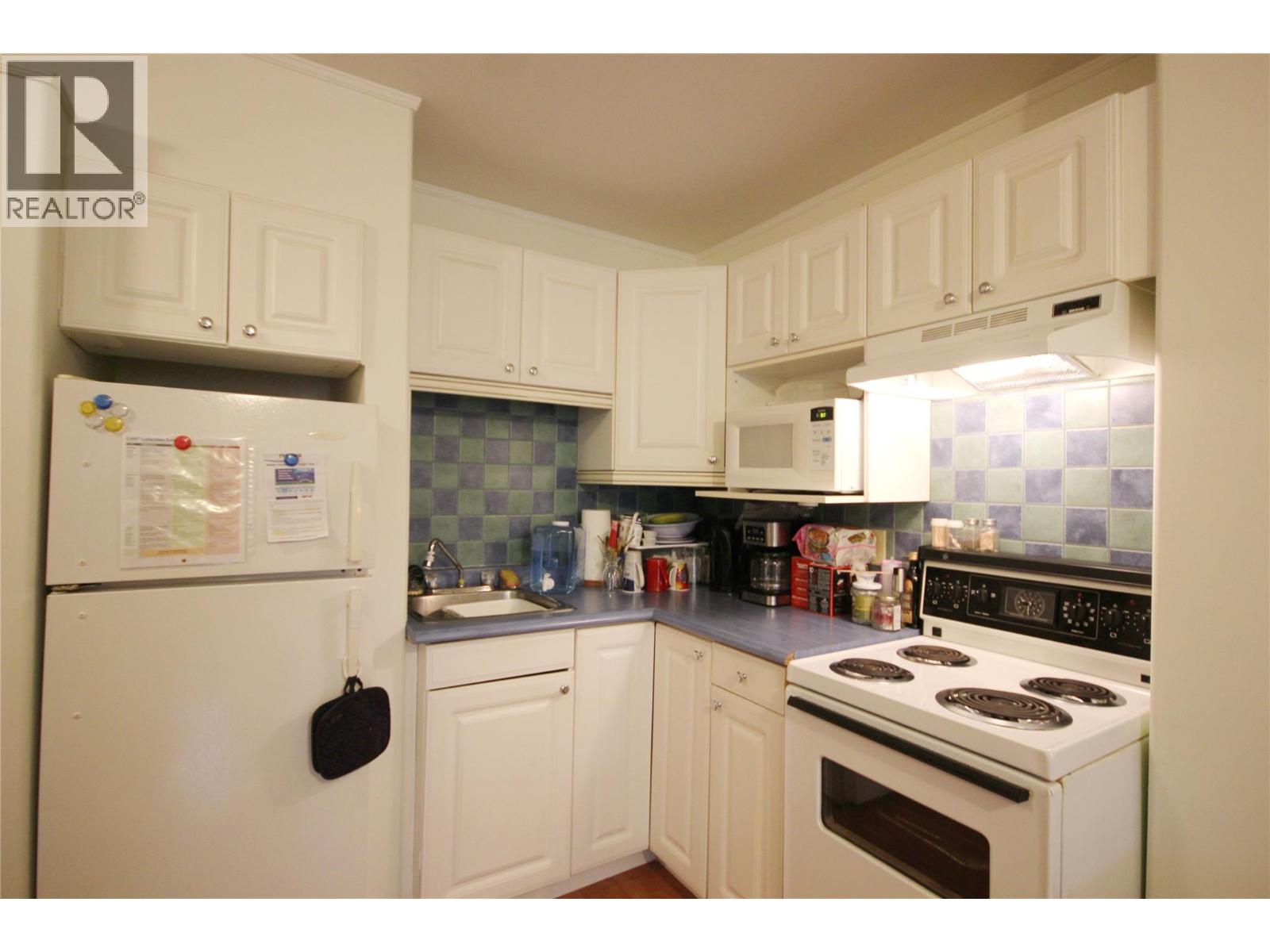 331 Sudbury Avenue, Penticton, British Columbia  V2A 8M7 - Photo 9 - 10375892