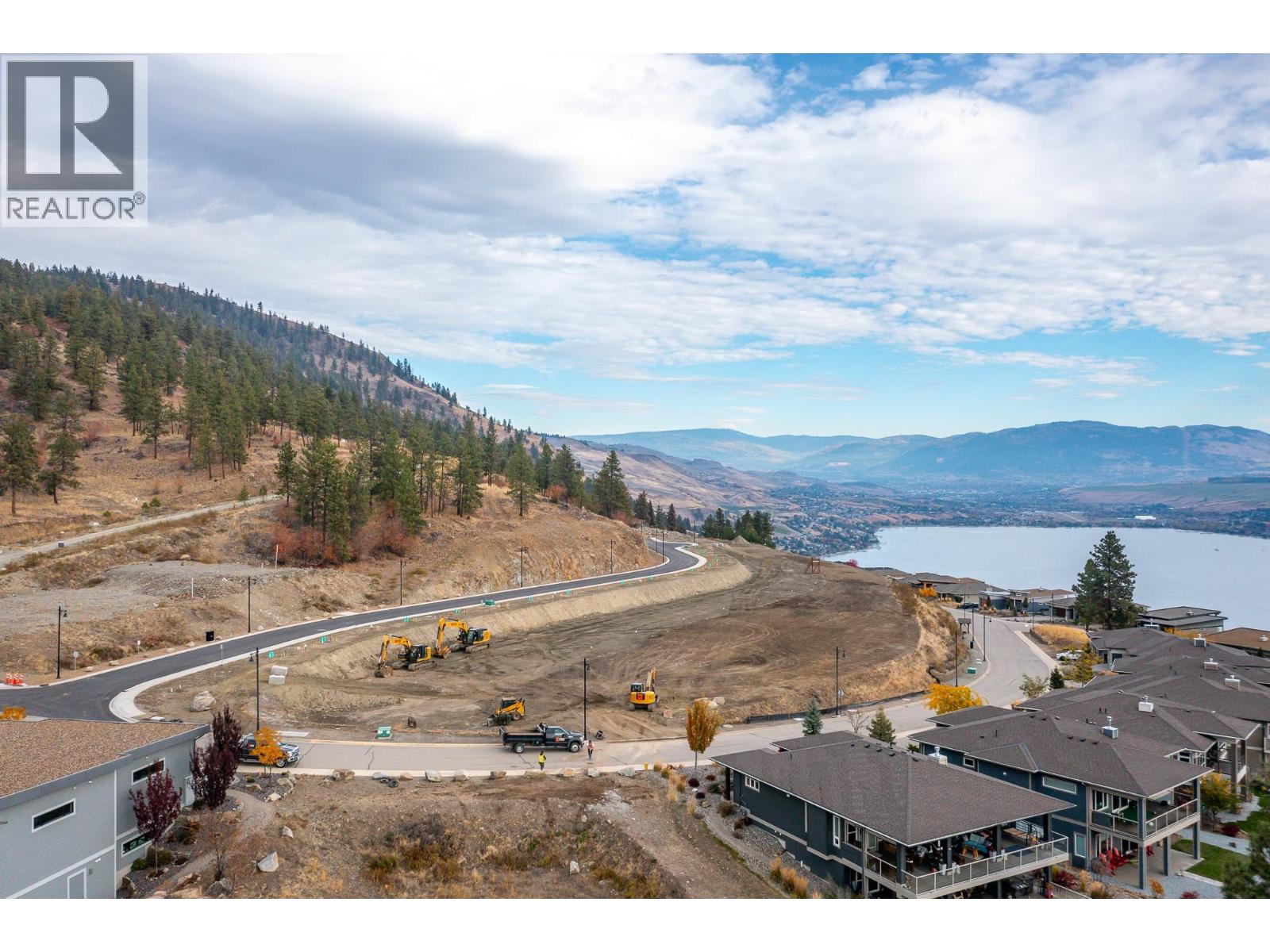 9228 Morning Glory Place, Vernon, British Columbia  V1H 0B6 - Photo 2 - 10375641
