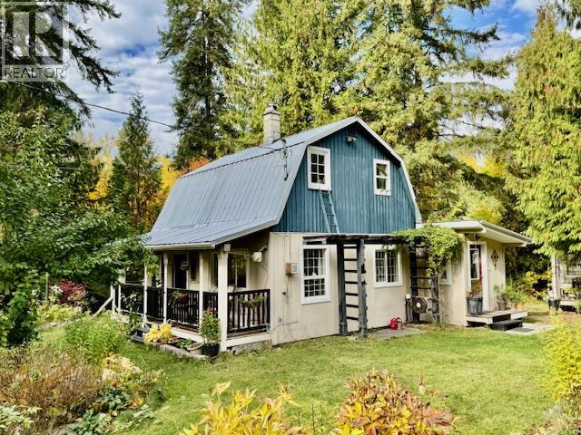 7812 6 Highway, Fauquier, British Columbia  V0G 1K0 - Photo 34 - 10369058