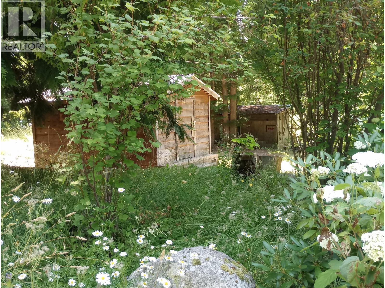 7812 6 Highway, Fauquier, British Columbia  V0G 1K0 - Photo 44 - 10369058