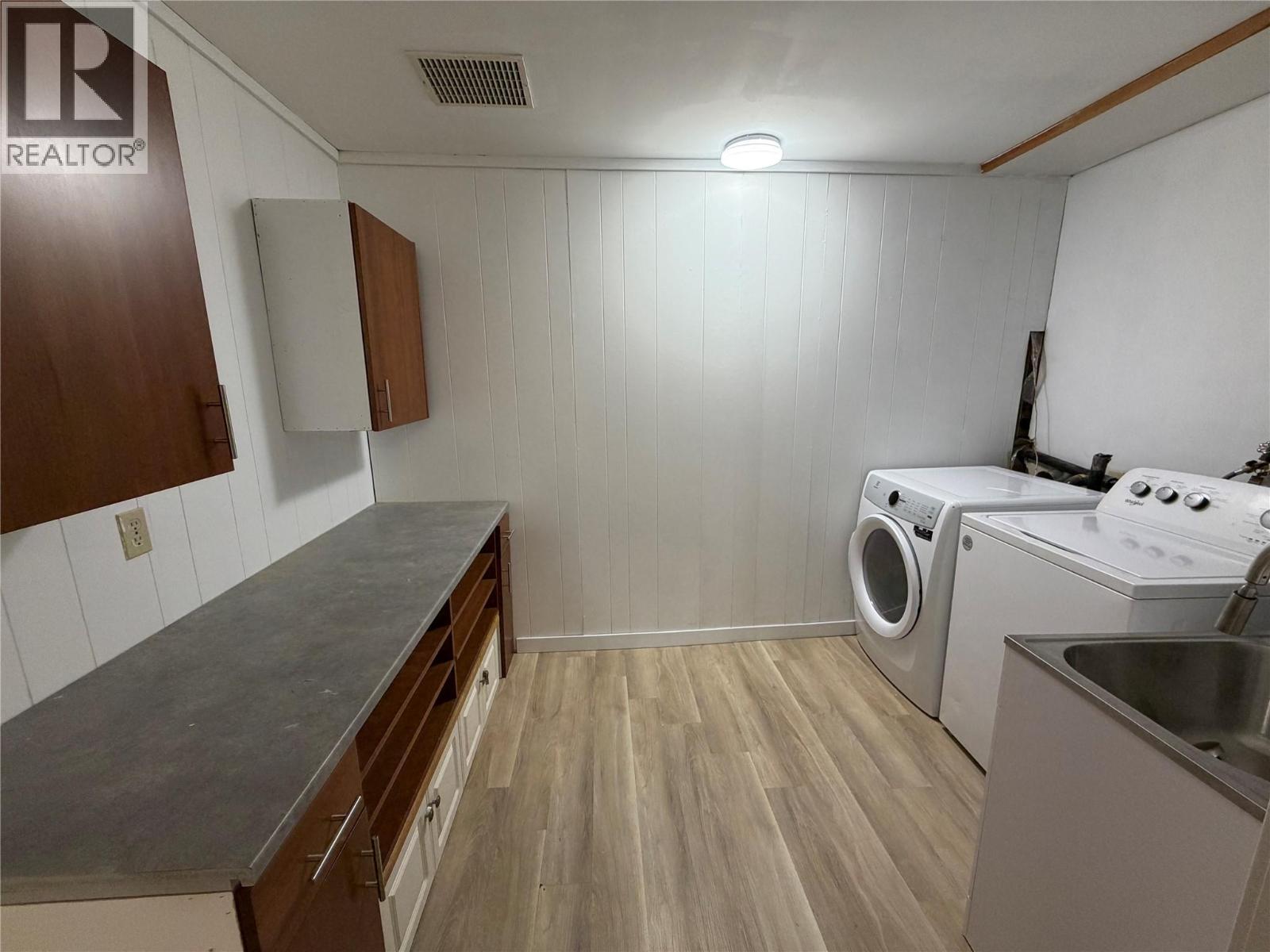 606 Spruce Street, Sicamous, British Columbia  V0E 2V0 - Photo 30 - 10375486