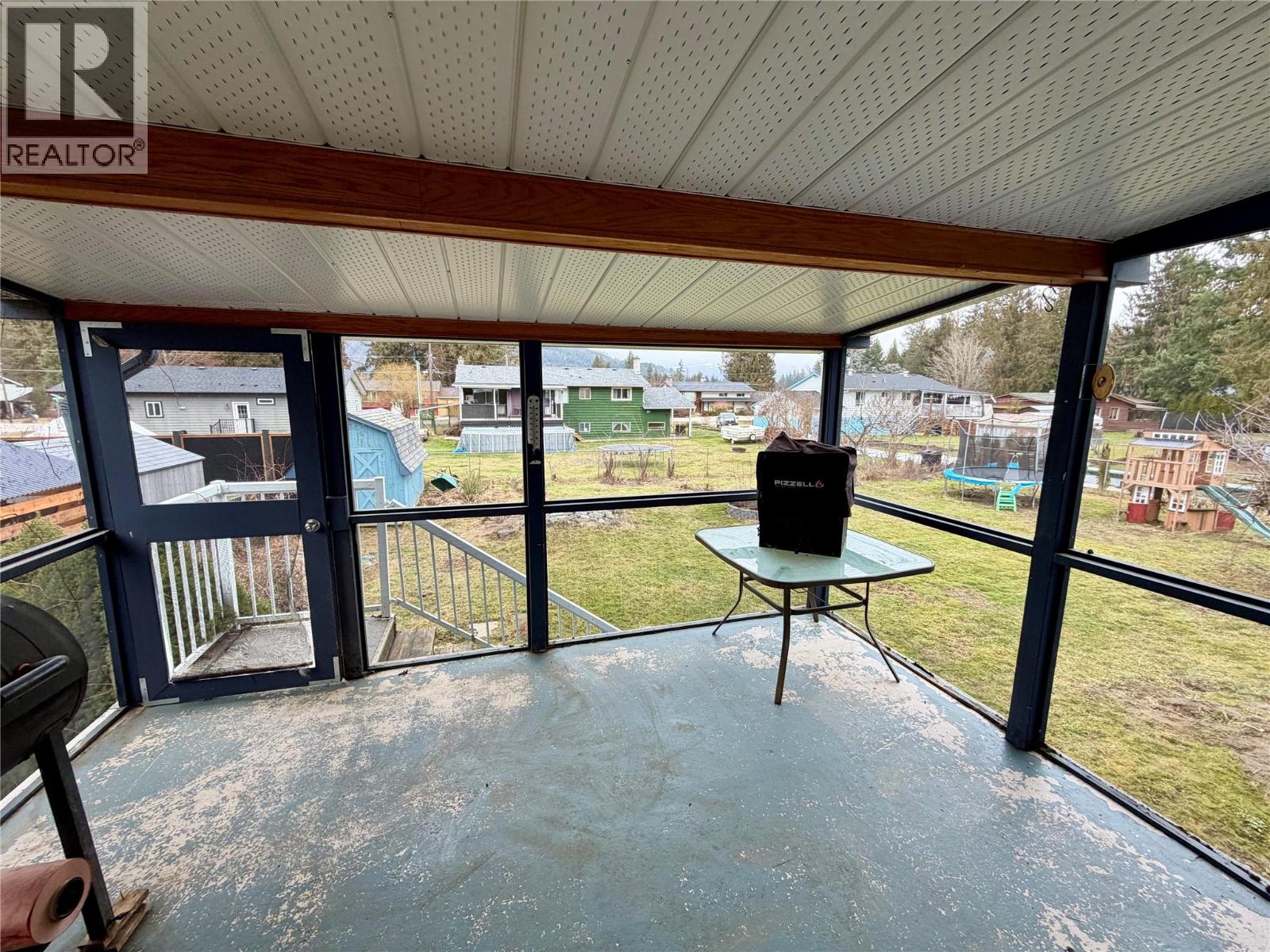 606 Spruce Street, Sicamous, British Columbia  V0E 2V0 - Photo 42 - 10375486