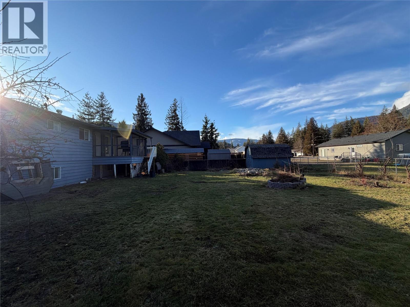 606 Spruce Street, Sicamous, British Columbia  V0E 2V0 - Photo 44 - 10375486