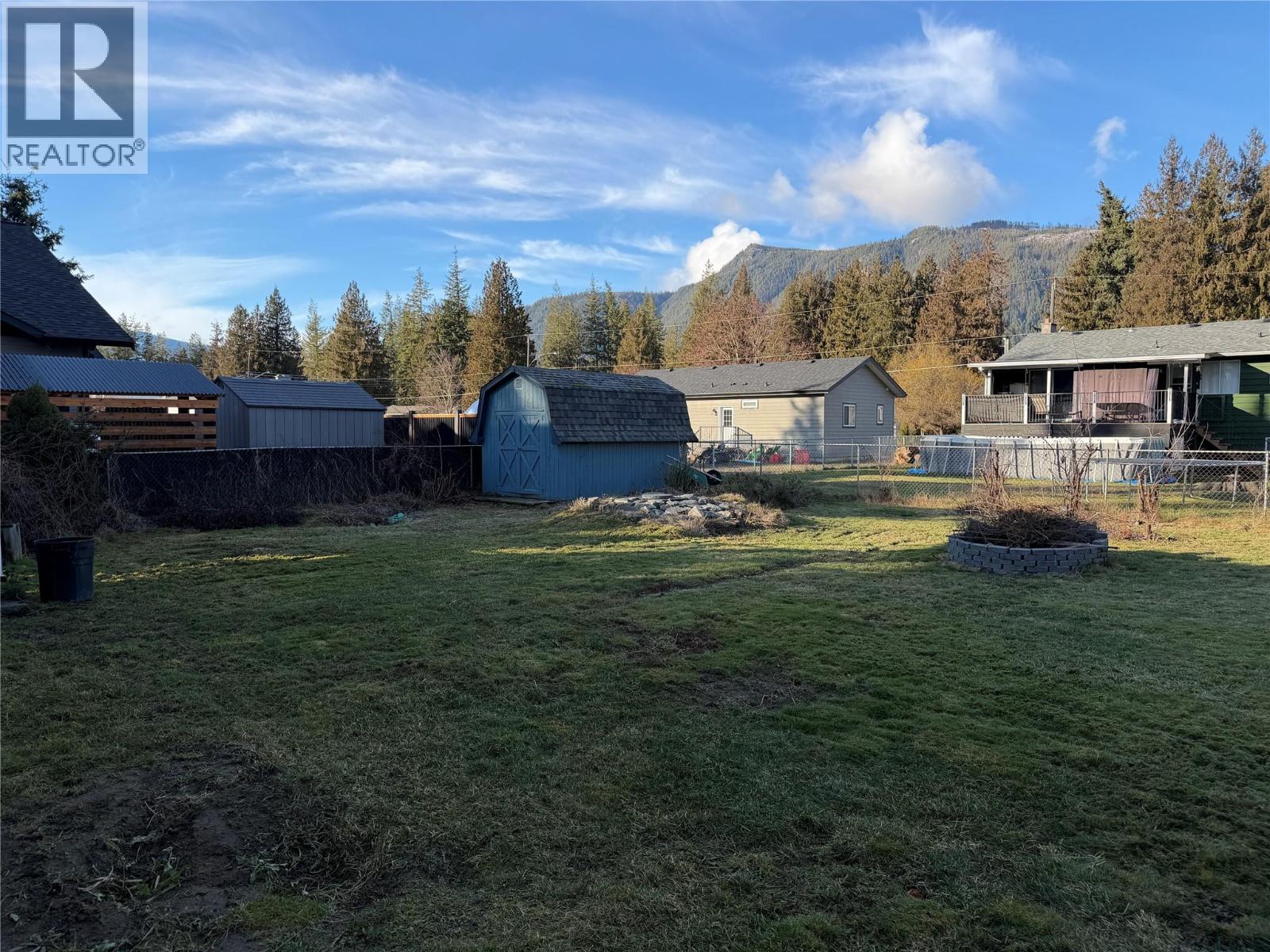 606 Spruce Street, Sicamous, British Columbia  V0E 2V0 - Photo 45 - 10375486